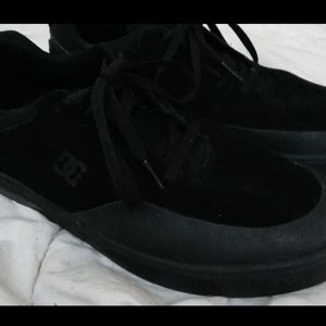 DC Infinites Skate shoe